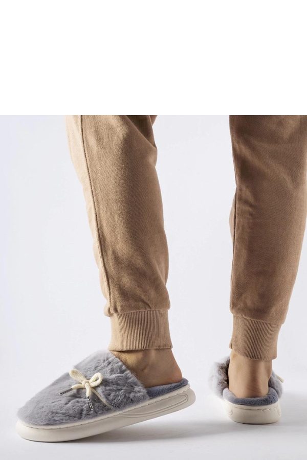 Slippers model 223121 Solea