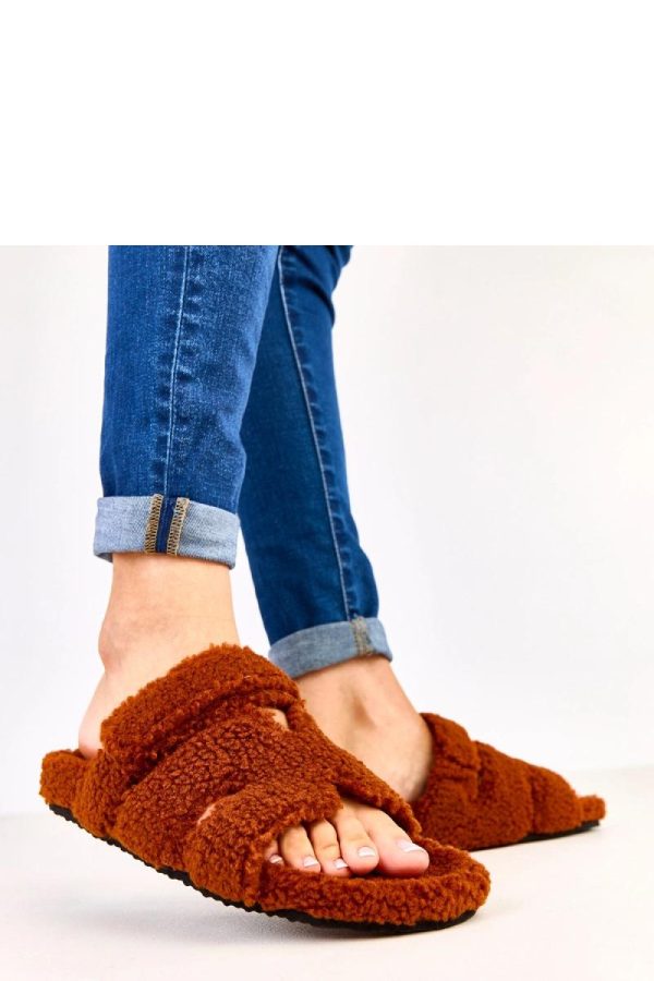 Slippers model 223135 Solea