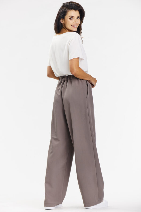 Women trousers model 201252 awama