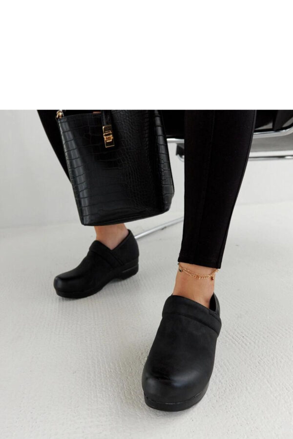 Half shoes model 206480 Solea