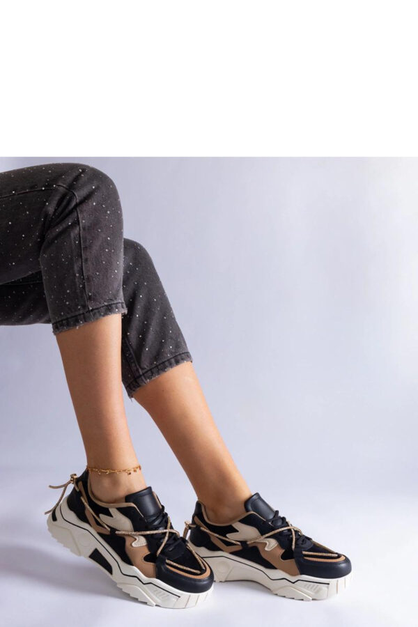 Sneakers model 207181 Solea