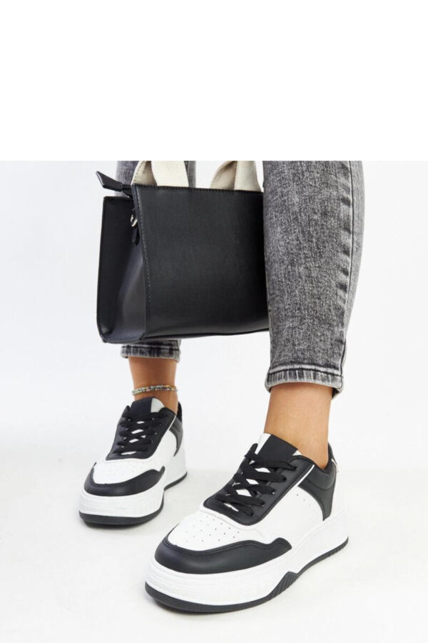 Sneakers model 207412 Solea