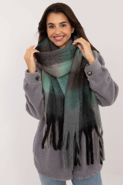 Shawl model 208266 AT