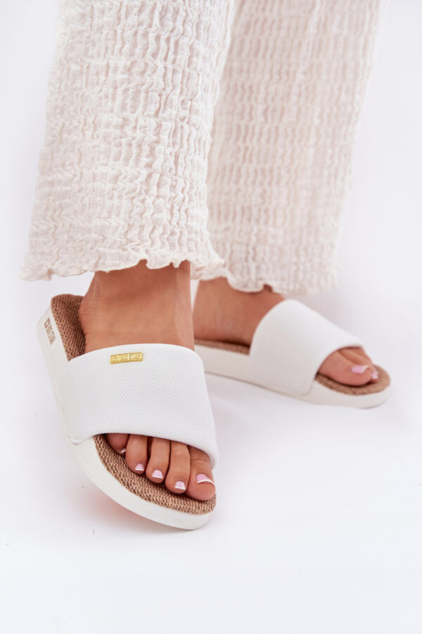 1074063 Flip-flops model 211675 Step in style