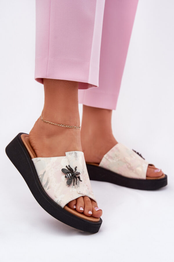 1077921 Flip-flops model 213036 Step in style