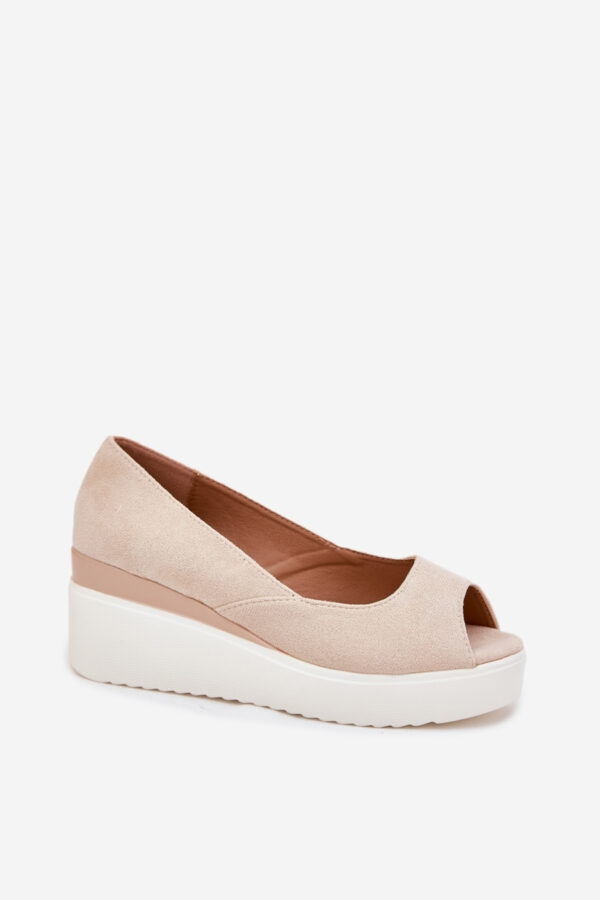 1083120 Buskin model 214684 Step in style