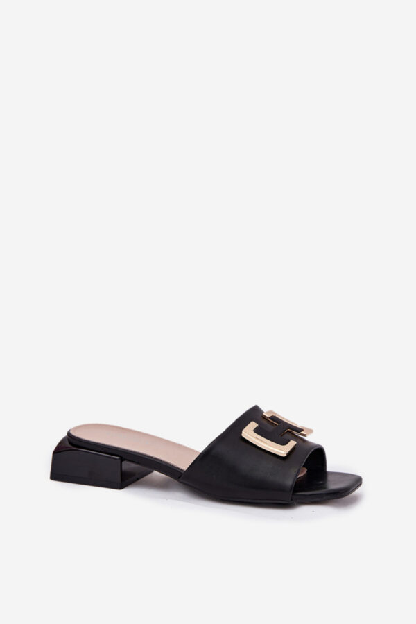 1087256 Flip-flops model 215983 Step in style