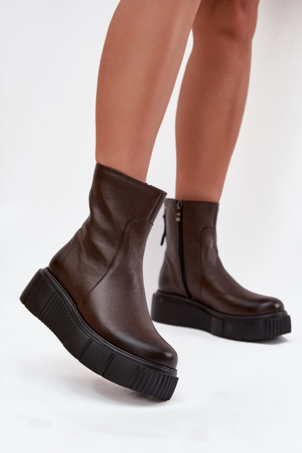 Platform boots model 216959 Step in style
