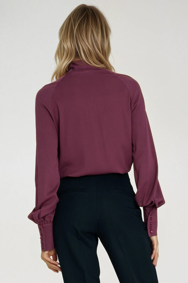 Blouse model 217578 Nife