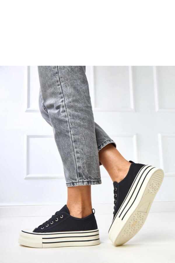 Sneakers model 218155 Solea