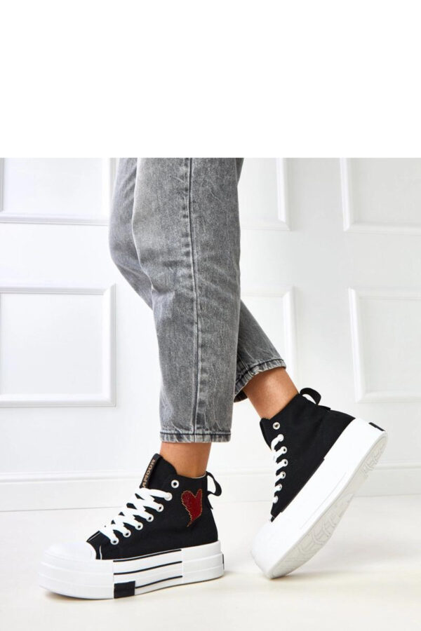 Sneakers model 218371 Solea