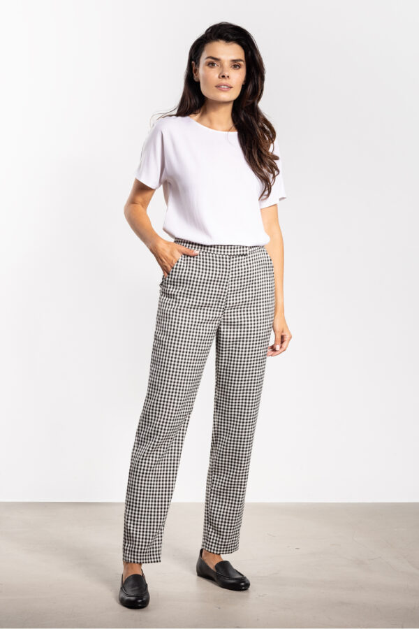 Women trousers model 218973 awama