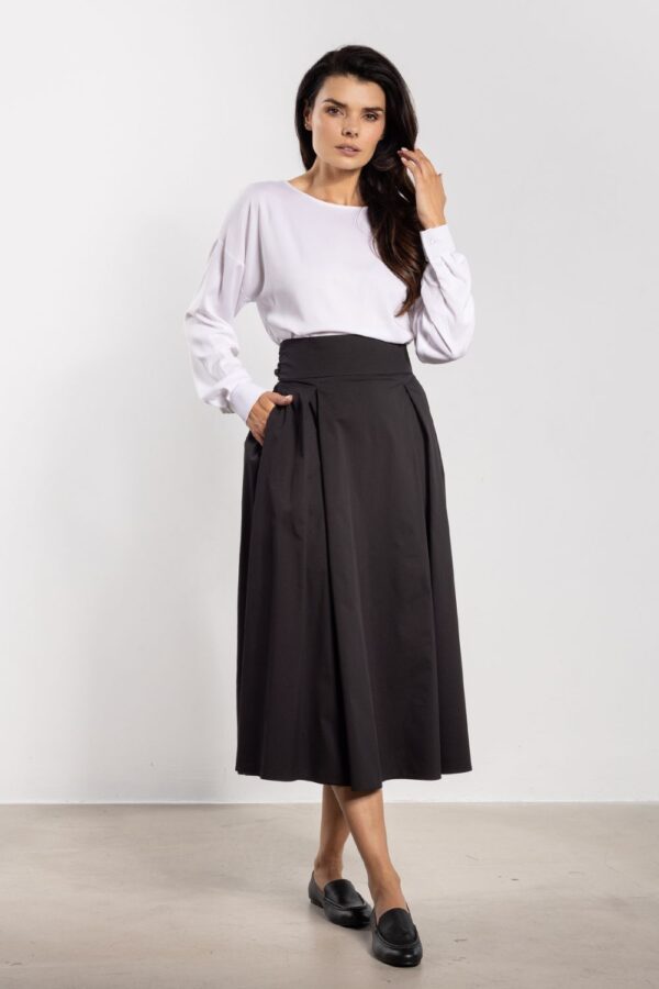 Skirt model 219007 awama