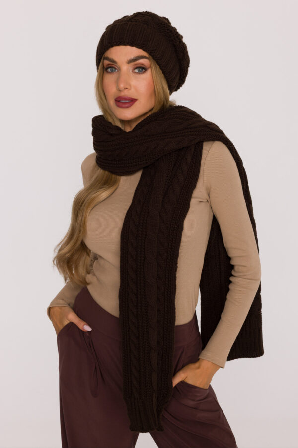 Shawl model 219542 Moe
