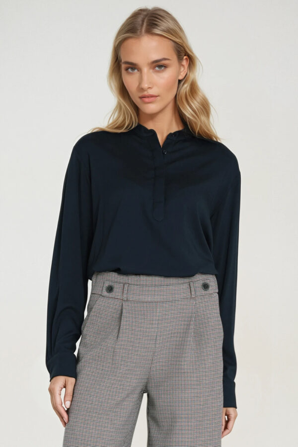 Blouse model 219775 Nife