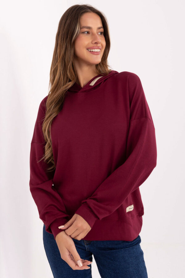 Sweatshirt model 220418 Relevance