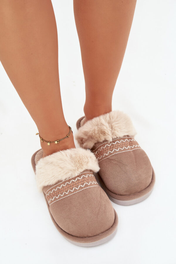 Slippers model 221489 Step in style