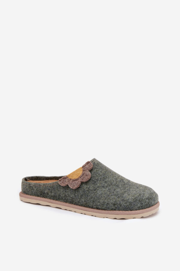 1106659 Slippers model 222278 Step in style