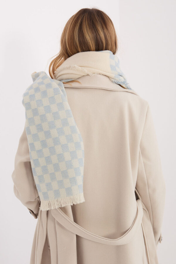 Shawl model 222308 AT