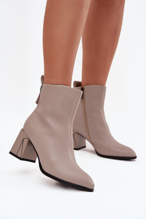 Heel boots model 222516 Step in style
