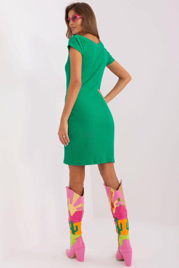 987365 Daydress model 182706 Relevance