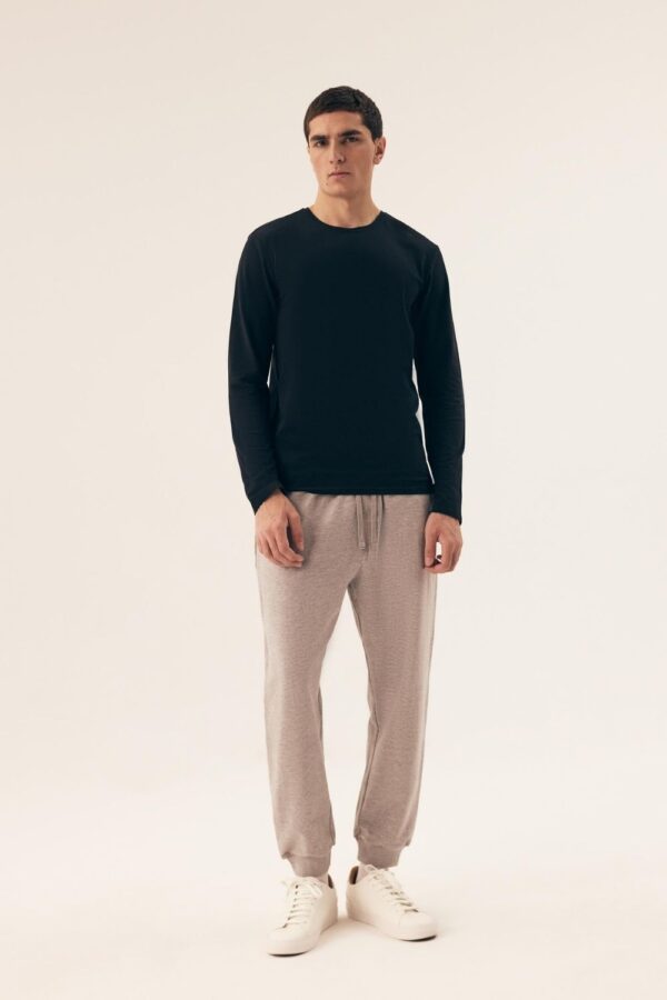 Set model 220973 Henderson